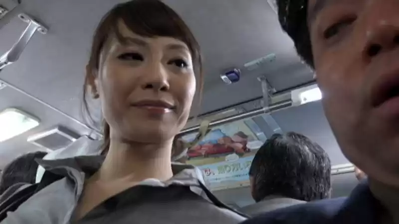 僕を誘惑する長身軟体痴女OL 地元の小さな不動産屋で見つけたミニスカ美脚真性エロ痴女の本能発情セックス 広瀬奈々美