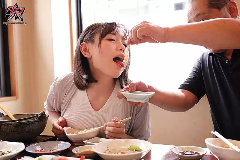 唾液を絡ませ自ら腰を振る。素顔丸出し一泊旅行。「巨乳悦楽イキ狂い！性豪おじさんとの濃密性交編」 田中ねね