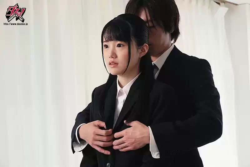 就活の履歴書で…長所の覧に「貧乳」と書いたら別室に呼び出されました。 白城リサ