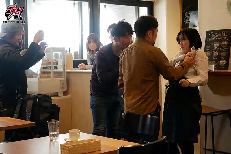 後輩いびってレジ金ぱくる性悪巨乳女がウゼーから、今から雑巾くらいズタボロにぶっ壊れるまでレ●プし続けます！！ 田中ねね