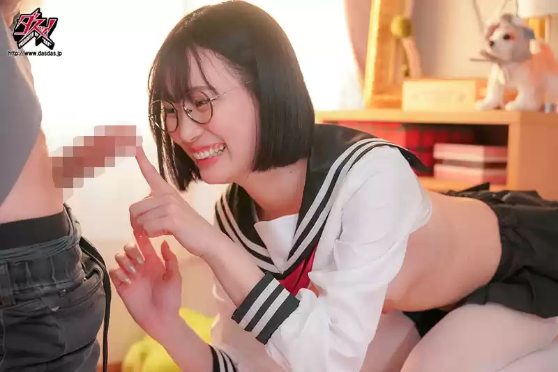 逆コス誘惑してくるオタクリケジョと最高に気持ちよいセックス 美谷朱音