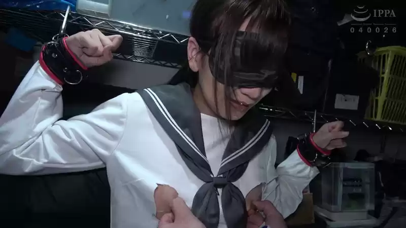 闇監禁倶楽部 変態キモ男のおもちゃになった少女 宮崎リン
