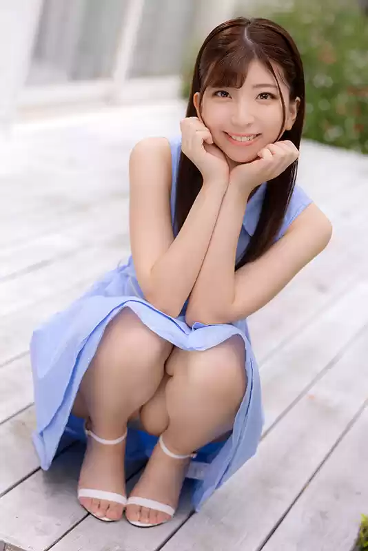 七咲みいろ 5時間 COMPLETE BEST 絶品クビレ美少女のデビューから大絶頂、中出し、卒業作品まで全5タイトル収録