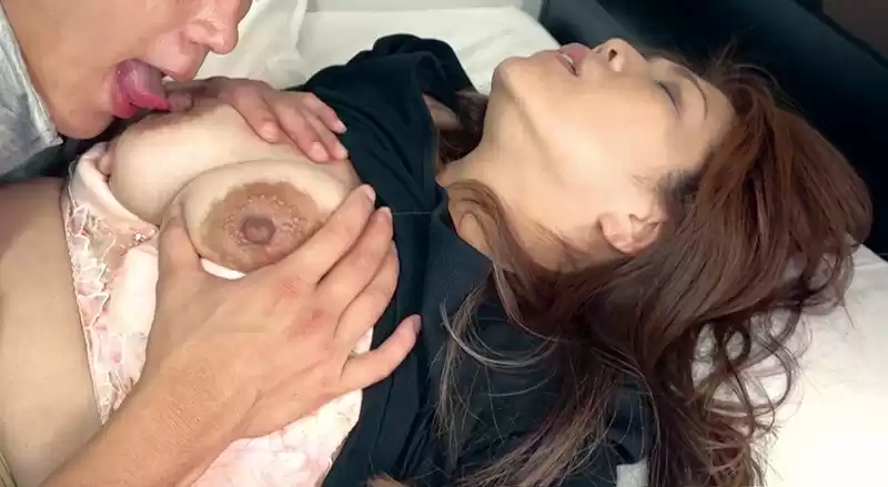 肝っ玉母ちゃんはまだまだヤりたい盛り！ バスト100cmGカップのくそエロい爆乳妻は子宮が疼き続け男根欲しくてSEXおかわりしに戻って来た！の巻 御子柴美花