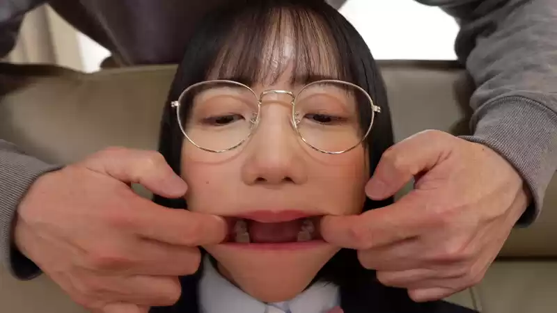 【洗脳啓発まいんどふぁっかー】50オーバー・独身・低所得者の俺が女子○生を潮吹き洗脳で先行投資した編 美咲音