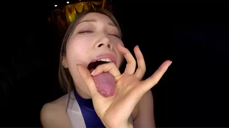 HYPER FETISH ハイレグいやらしクィーン 佐伯由美香