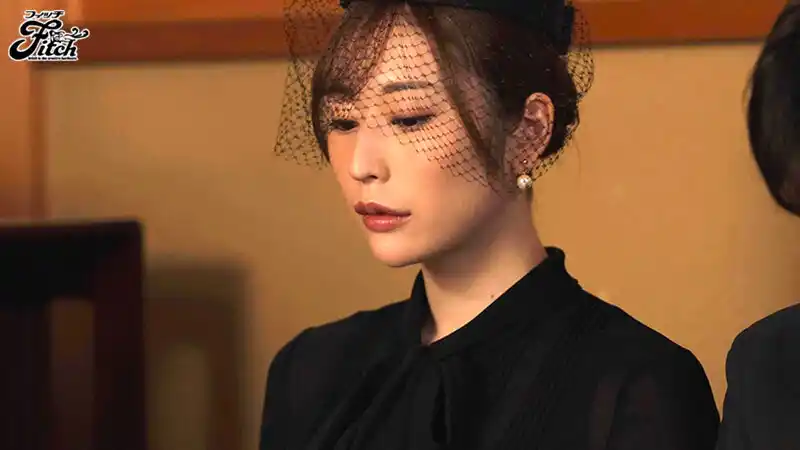 麻縄解禁!若い巨乳未亡人を縛り上げる油緊縛 叔父の淫靡な調教 菊乃らん