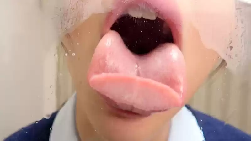 ヨダレだけで男性を勃起させる‘唾液の女神様’唾液ダラダラベチョベチョ唾責めSEXで連続中出し！歯科衛生士 みうさん（26歳）