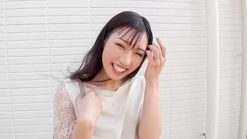 SNSでナンパした美人人妻が、旦那以外の身体に興奮してドエロい本性さらけ出しちゃいました! 宮城りえ