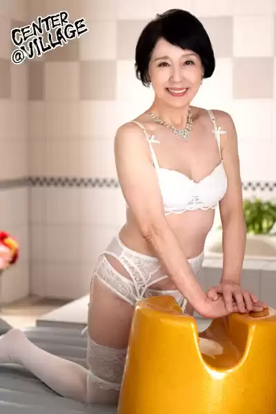 三ツ星熟女ソープ 入店初日の泡姫と射精無制限で過ごすラッキーなひととき 桜井美由紀