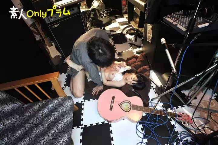 素人子猫ちゃんに生中出し 002 まりん