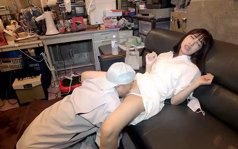 おはち●ぽ！帰ってきた素人援交生中出し 現役女子大生！愛しの愛しの加賀美さらちゅわ～ん ドSのつるっ禿げの（私はパイパンですが…）クズ社長が あまりに激しくて身勝手なエッチだったから それはそれは優しく甘く切ないビデオレターで「10倍返ししてあげた…。」