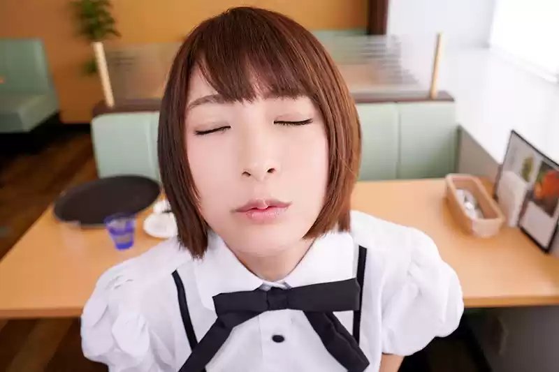 【VR】HQ超画質革命！ 【献身的すぎるウエイトレス】元気のないお客様に「エロランジェリー誘惑」＆「生ハメ中出し」のバリューセット◆ 阿部乃みく