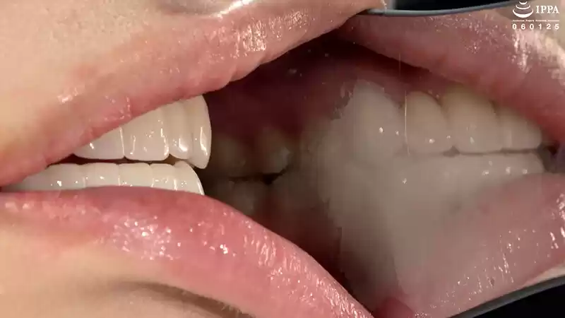 【歯・口腔フェチ】「超敏感女優 琥珀ややちゃんの口内観察＆巨大女フェチ」WAKA-077琥珀やや