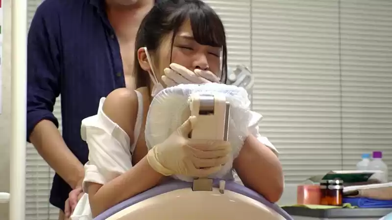 やたらと目があう歯医者さん 柊るい