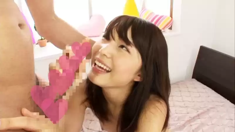 日焼けの跡がエロいスレンダーで美しいお姉さんを勃起した生のチ○ポでズボズボ嵌めまくったら、ナカに出してっておねだりされたので、お望み通りに中出ししてあげました！ 篠めぐみ