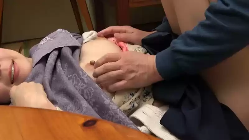 恐怖の管理人室！助けを求めることも出来ない狙われたほんわか奥様！
