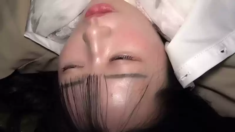 逃げることも許されなかったOLの末路！諦めた私に肉棒を押し付け中出しセックス！