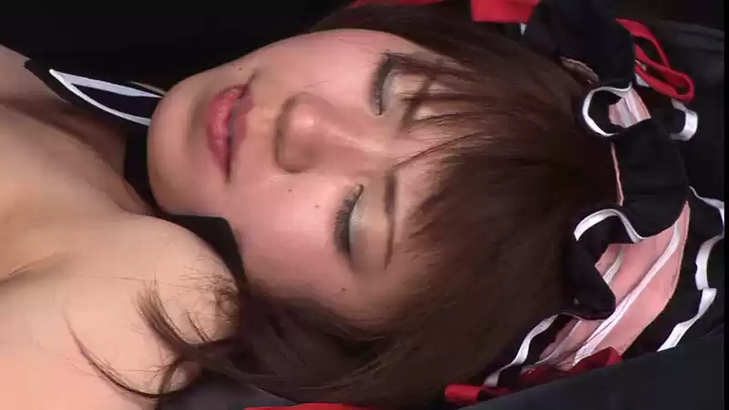 『あれ私、聞いてない』コスプレ写真撮影会かと思って来たのにエッチな行為の撮影会でした！