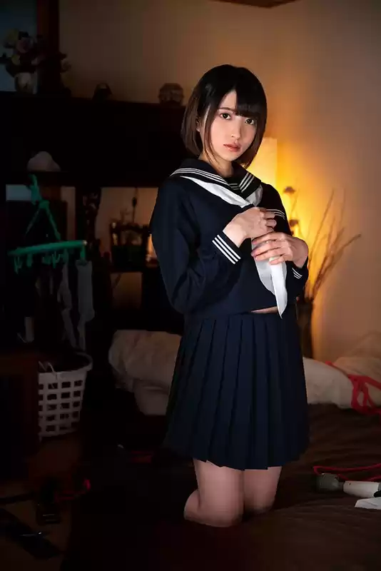 鬼畜父の性玩具 彼氏との仲を引き裂かれた制服美少女 中城葵