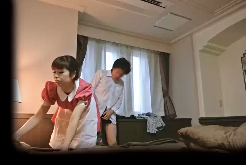 チェックアウトは遅い方がお得！？ベッドメイクのオバサンは欲求不満が多いんです！！