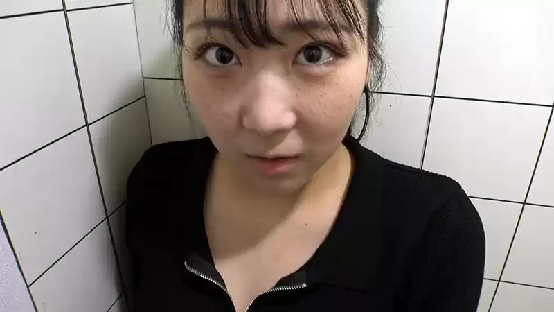 街でエロいお姉さんに誘われ…一滴残らず絞り取ってあげる 愛瀬ゆう