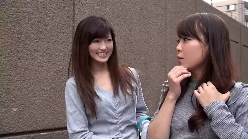 百合川さらの突撃レズナンパ！2街ゆく素人娘を喰い比べ！！