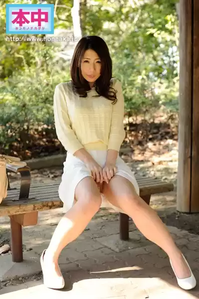 ヤリたくなったら3秒で生姦中出しができるノーパン不倫人妻 篠田あゆみ