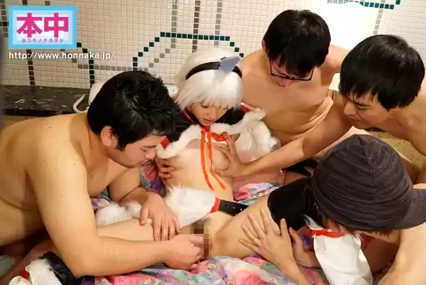 無茶コスッ！素人誘惑ナンパで10発中出し♪ 椎名そら