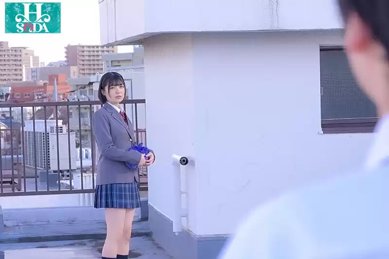 君が告白を手伝ってと言ったあの日を忘れない。両想いだった僕らはすれ違い、別々の男女と付き合い、心から叫んだ。 虹村ゆみ