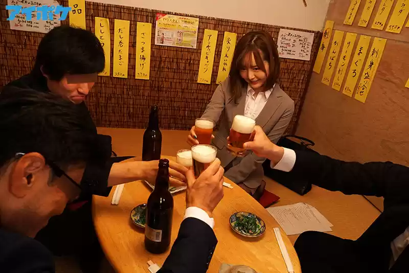 出張先相部屋NTR 絶倫の上司に一晩中何度もイカされ続けた新人女子社員 元ヤリマン女子社員が寝取られる浮気一部始終！一晩で8発もの精子をそそがれる絶倫寝取り性交映像！ 小野琴弓