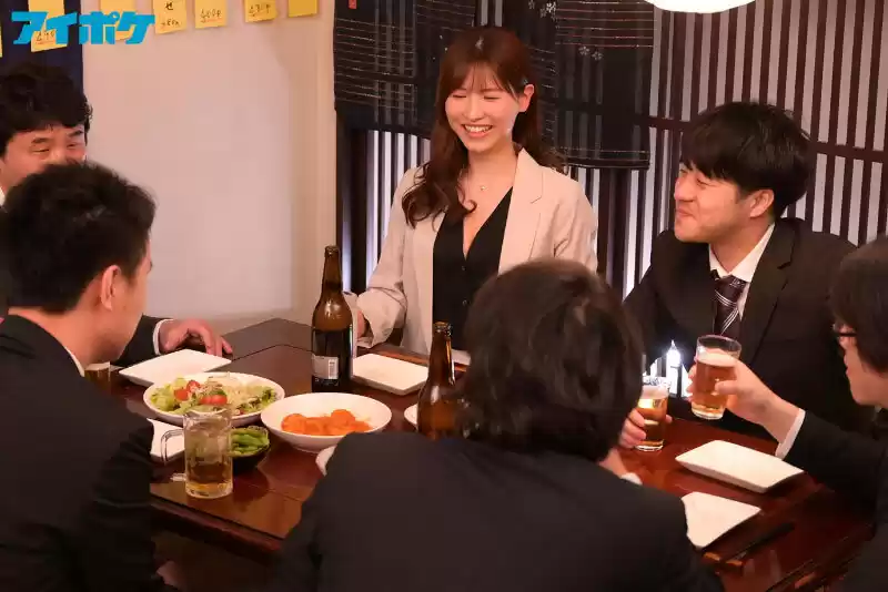 「ホテル行こっか?」 新入社員歓迎会で酔いつぶれた僕が会社の受付嬢に逆お持ち帰りされ朝まで精子搾り抜かれた一夜。 桜空もも
