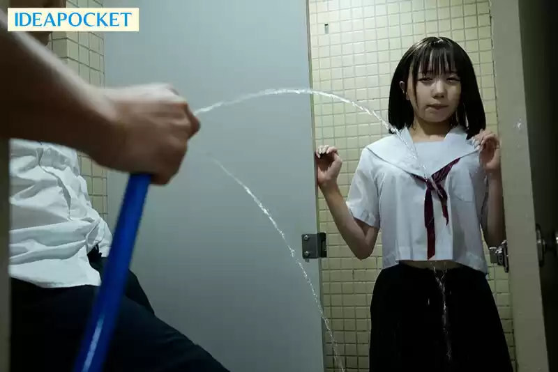 ロリ美少女輪● クラスメイト全員に嫌われ廻された小さないじめられっこ。 日向由奈