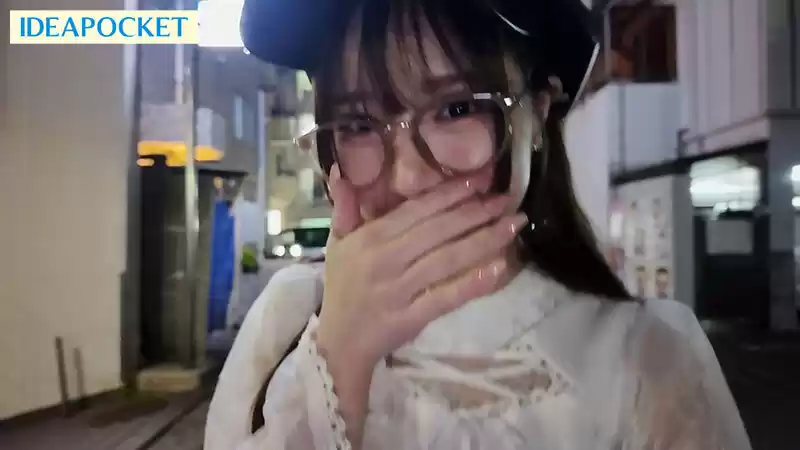 アイドルTO（トップオタク）だった僕が引退ライブ後にDM呼び出されガチ恋告白され 恋愛禁止の3年間禁欲した彼女に超甘々ラブラブで痴女られた2日間 佐々木さき