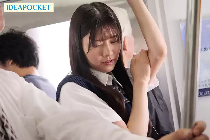 助けてが言えない押し弱清楚な女子●生だと思っていたら…見た目からは想像つかない淫乱なイキっぷりに俺は興奮し何度も痴●を犯してしまった… 愛才りあ