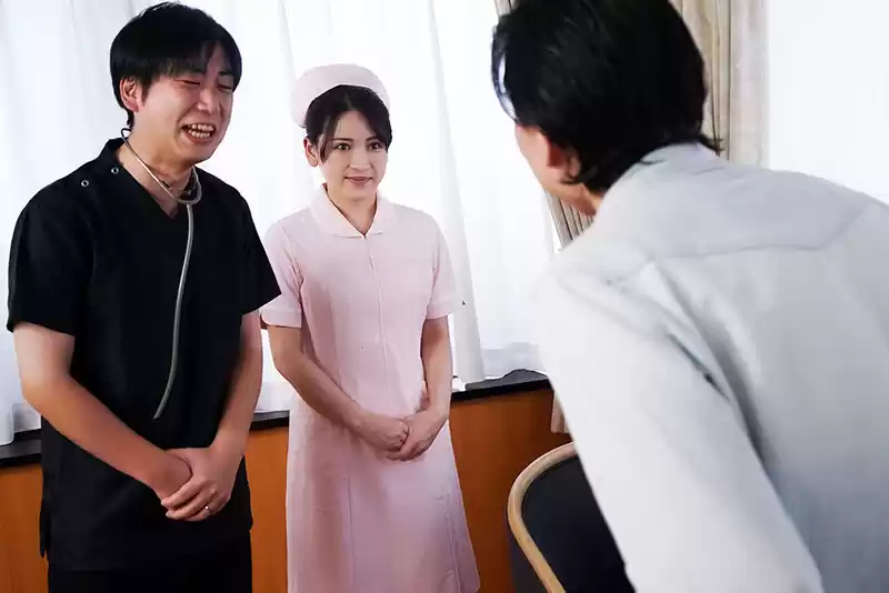 りはびりの妻 性処理出来ない患者に頼み込まれた看護師妻 紗々原ゆり