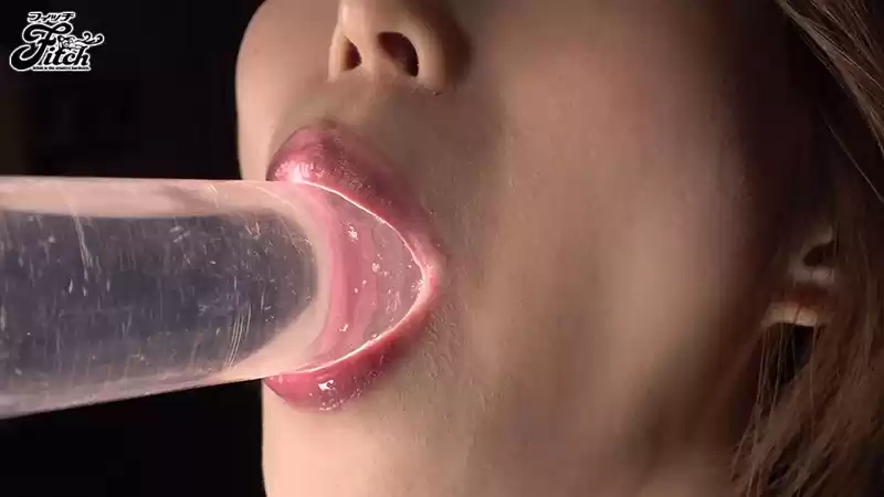密着して舐め尽くす むしゃぶり唾液痴女 君島みお