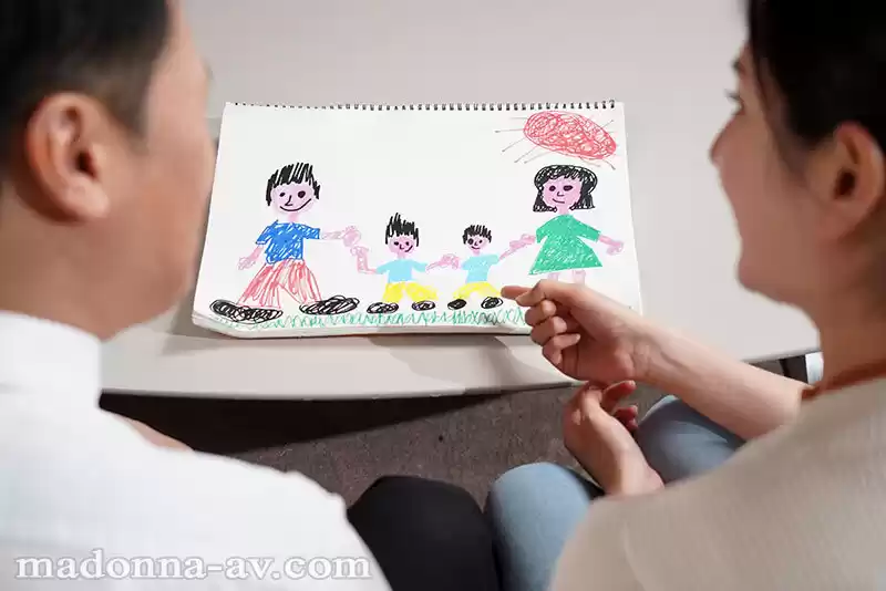 子供2人が巣立った我が家、18年ぶりに夫婦二人きり、狂おしいほど貪り合うセックス。 木村玲衣