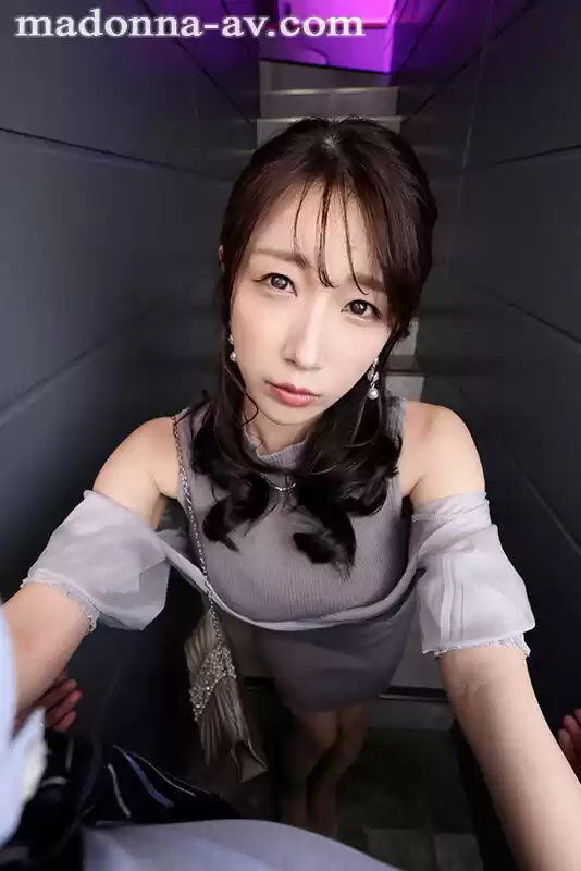 【VR】初VR三比菜々美 「終電、なくなっちゃったみたいですね…。」 結婚式の二次会終わり 新婦の友人・菜々美さんと まさかのワンナイトラブSEX 超高画質8K