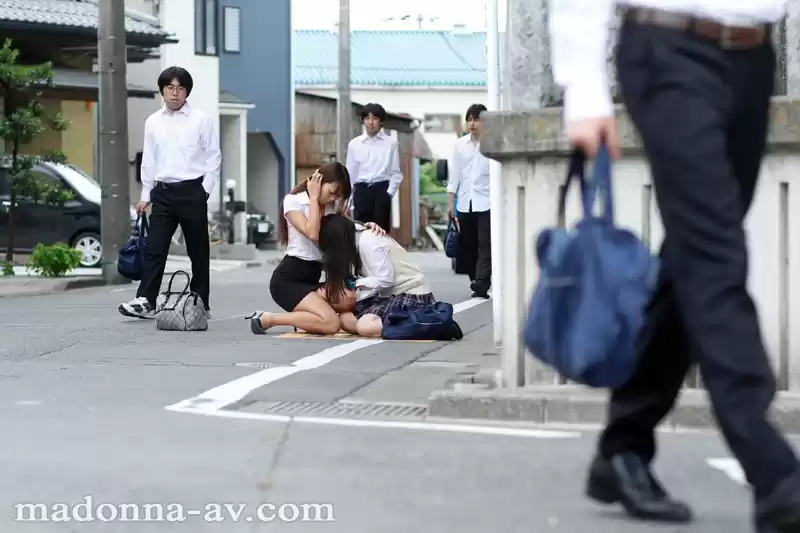 人妻女教師 痴●電車～仕組まれた卑劣な淫猥通勤～ 北条麻妃