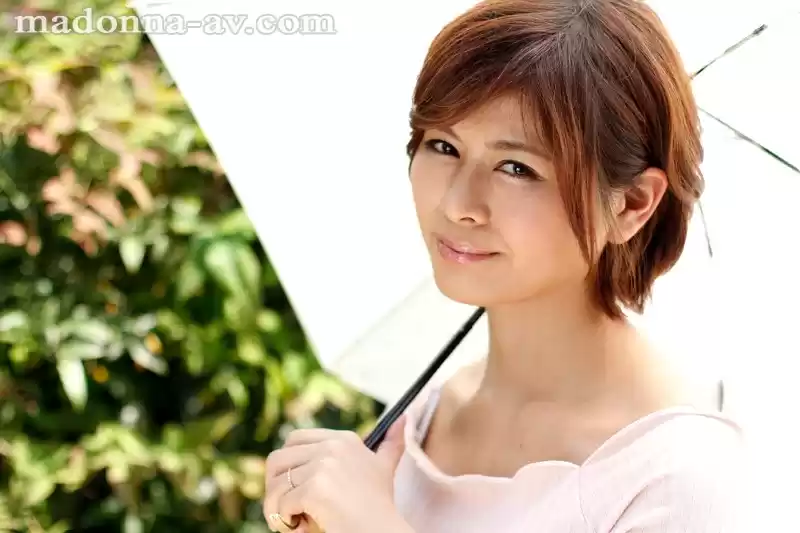 初撮り本物人妻 AV出演ドキュメント～32歳九州セレブ妻～ 真木美咲