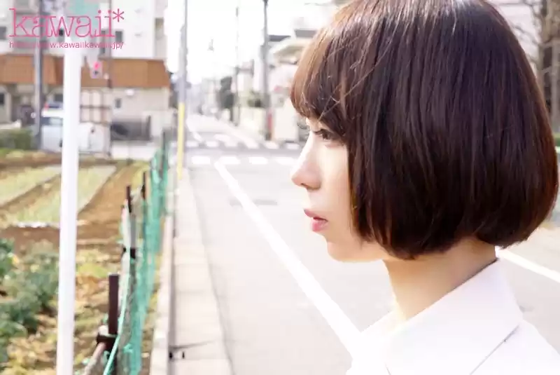 kawaii*専属デビュー 正真正銘うぶ娘 AV史上もっとも緊張しながらカメラの前で披露した初SEX 小池里菜