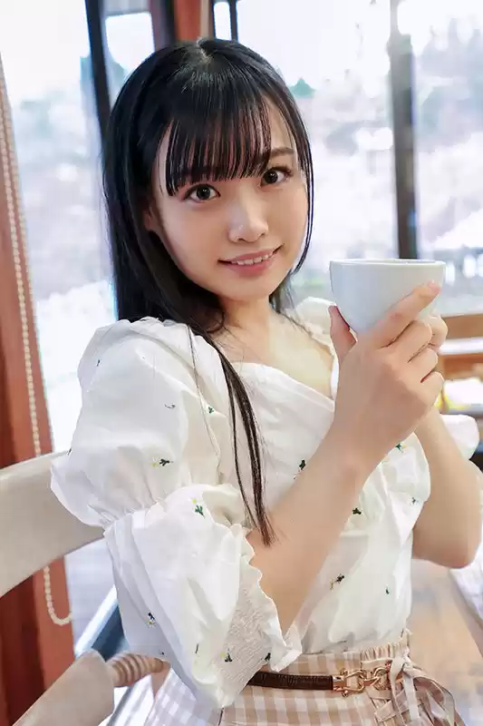 黒髪清楚系ビッチと温泉肉姦旅行 花音うらら
