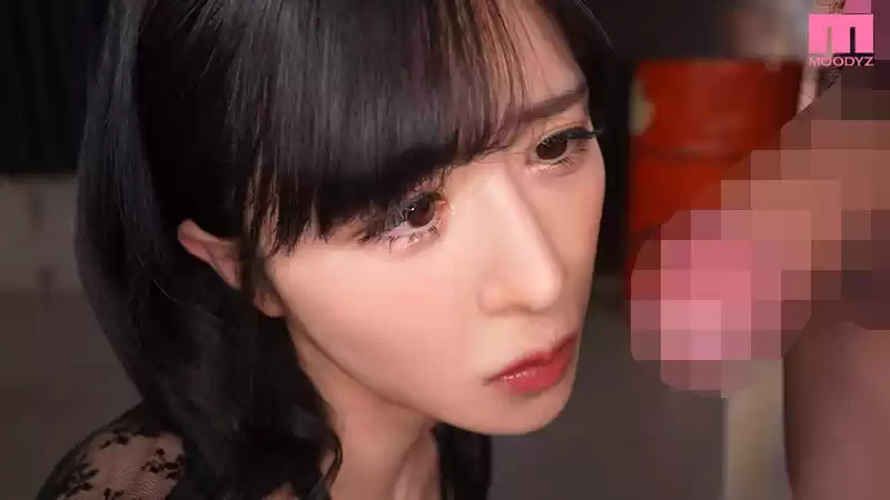 ず～っとチ〇ポ見つめたまま！ちんシャブ大好きお姉さんの鬼バキュームフェラ 辻井ほのか