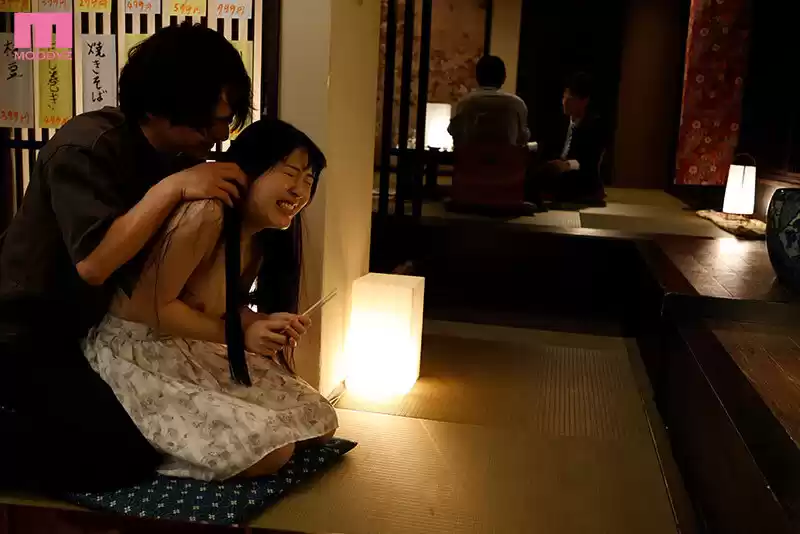 声我慢できなきゃ追撃ピストン！トンッ！トンッ！イキ声出ちゃうってばぁ！状態でも突きまくりドッキリSEX 真白ふわり