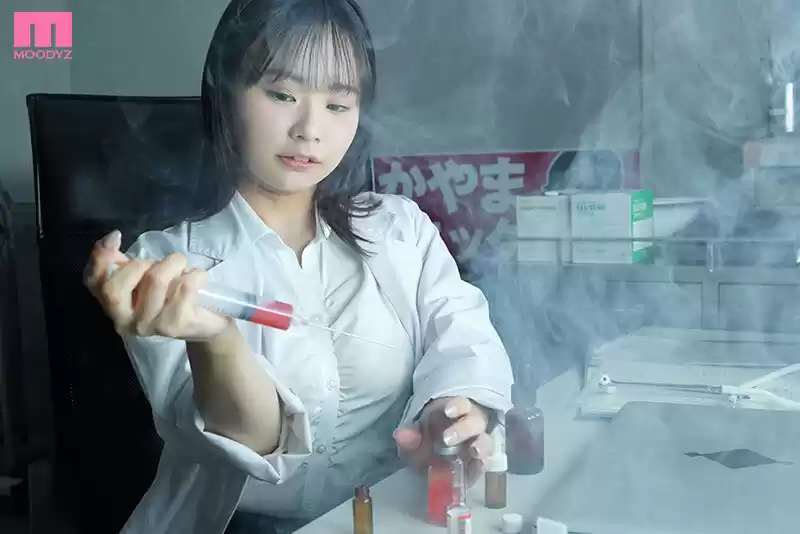 連続射精するまで勃起させちゃうニヤニヤ巨乳女医の媚薬パイズリ痴女クリニック 中山ふみか