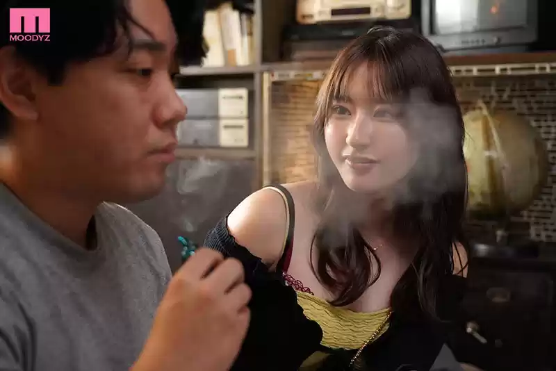 「媚薬使っていきなり白目剥いちゃうかもしれないの、恥ずかしいからさ…」 私と媚薬エッチしない？ 東京で彼氏ができたという幼馴染が田舎に帰省中にボクを実験台に媚薬SEXを試してきました… 一ノ瀬あおい