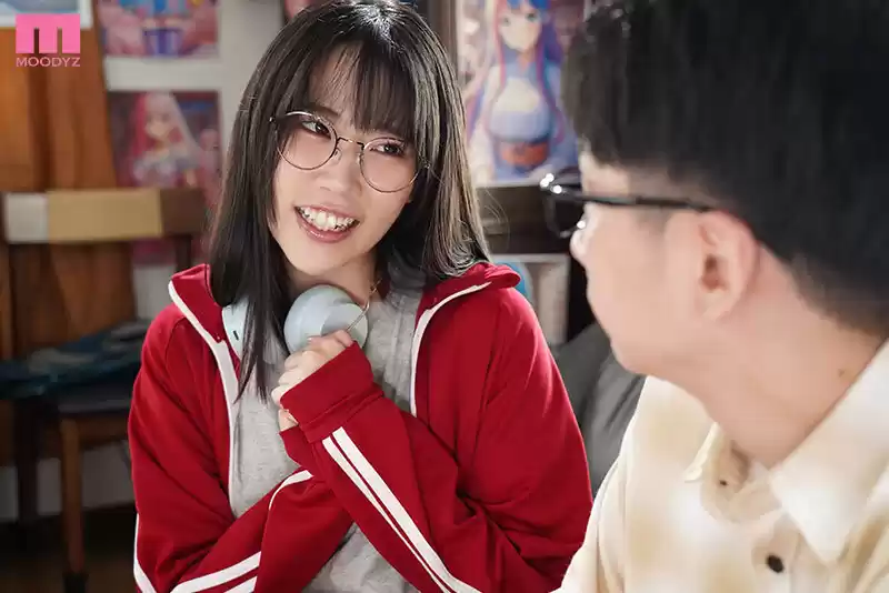 ウチのマ○コ、オナホ代わりに使っていいよッ 両親が旅行で不在中、オタク友達の巨乳先輩に4日間、入り浸られて中出しSEXを愉しんで同人漫画のネタにされた僕。 桜ゆの