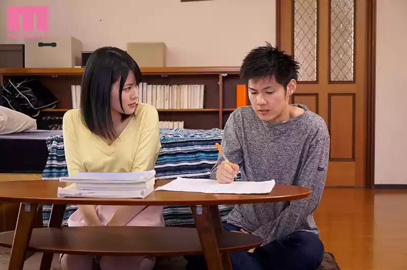 勉強中に射精してもフェラ止めない！追撃おしゃぶり家庭教師 志田雪奈