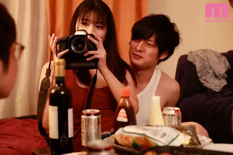 学生時代は親友の彼女で3人で雑魚寝もしてたただの女友達と大人になって再会してめちゃくちゃ中出ししまくった。 神宮寺ナオ